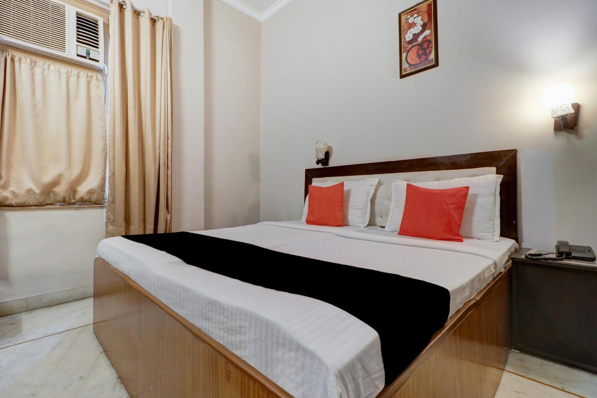 Capital O Divine Hotel Amritsar Ngoại thất bức ảnh