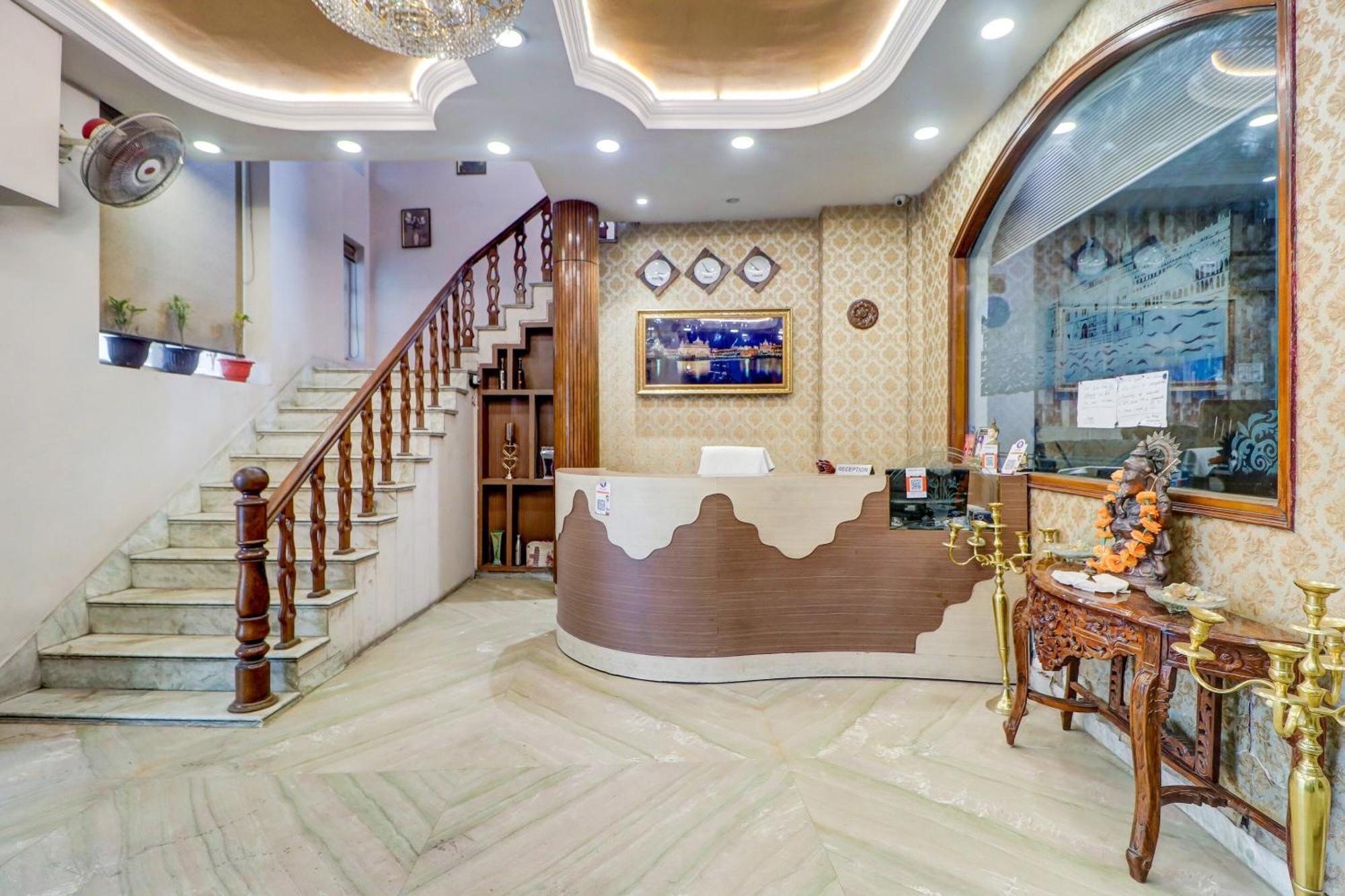 Capital O Divine Hotel Amritsar Ngoại thất bức ảnh